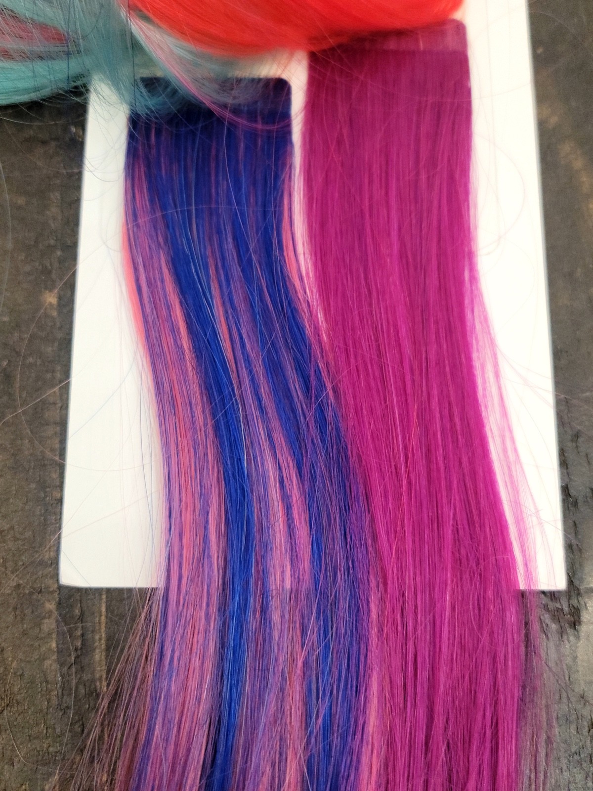 Hotheads X133 Fantasy Hair Extensions 14 Pcs Tape 14″-16″ Color Rainbow