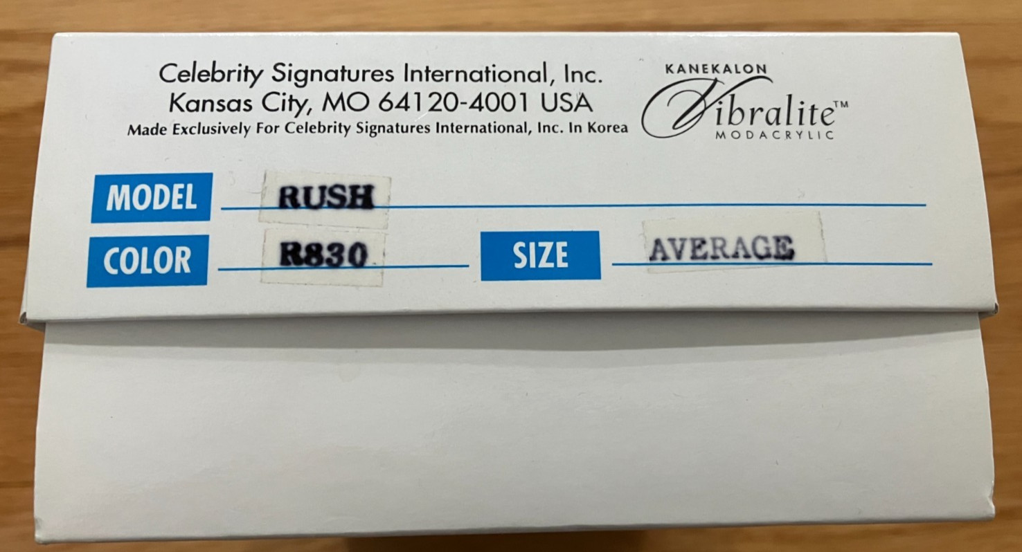 Raquel Welch Signature Collection – RUSH R830 Size Average With Stands Brush