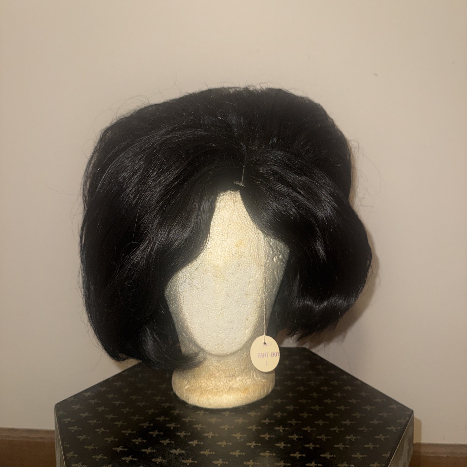 VTG 1960/70s 100% Kanekalon Wig Bouffant Bob Black W/ Original Box