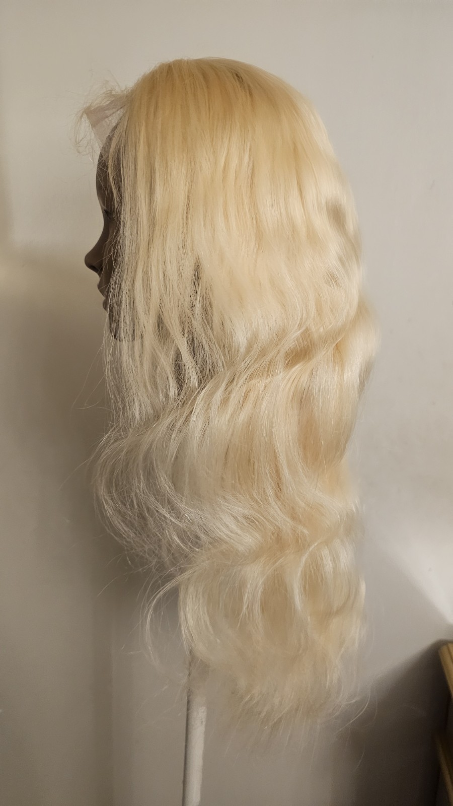 New High Quality regular Top 28″ straight 100% Virgin Human Hair Lace front Wig
