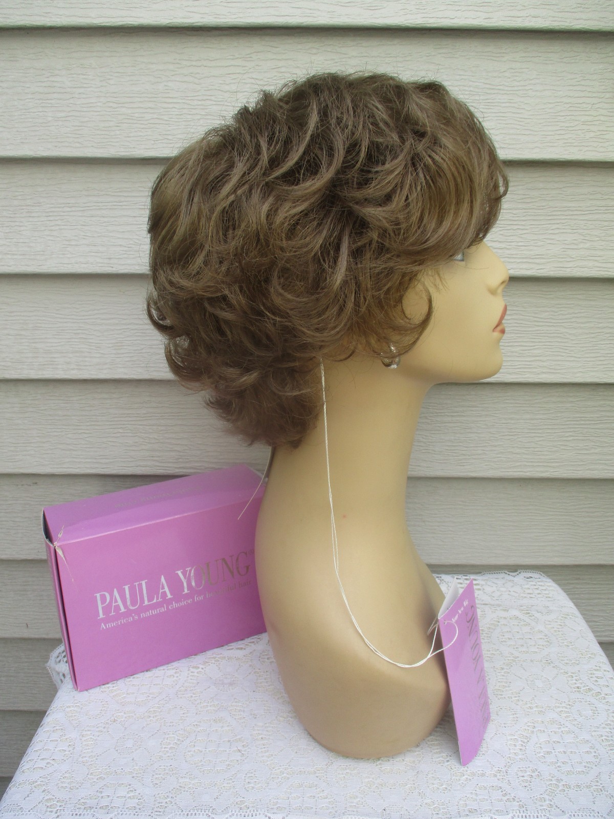 Paula Young COLOR ME BEAUTIFUL Size AVERAGE #18 LIGHT ASH BROWN Damaged Box