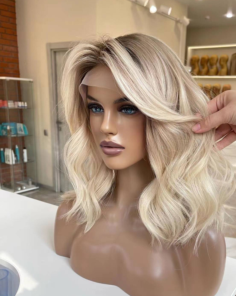 13×4 Balayage Honey Blonde Human Hair Lace Frontal Brazilian Short Bob Wave Wigs