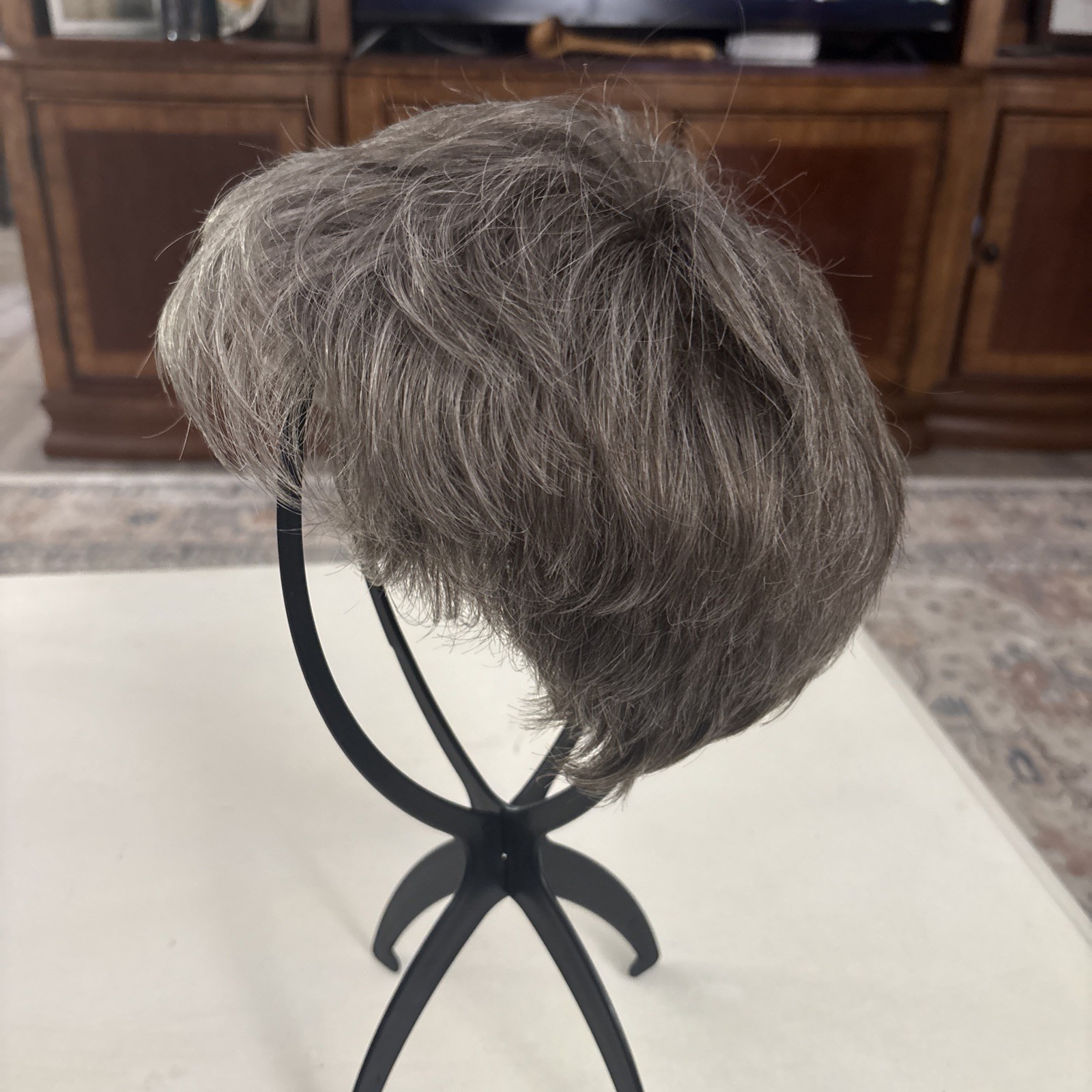 Short Layered Synthetic Wig Brown/Gray Classic Cap