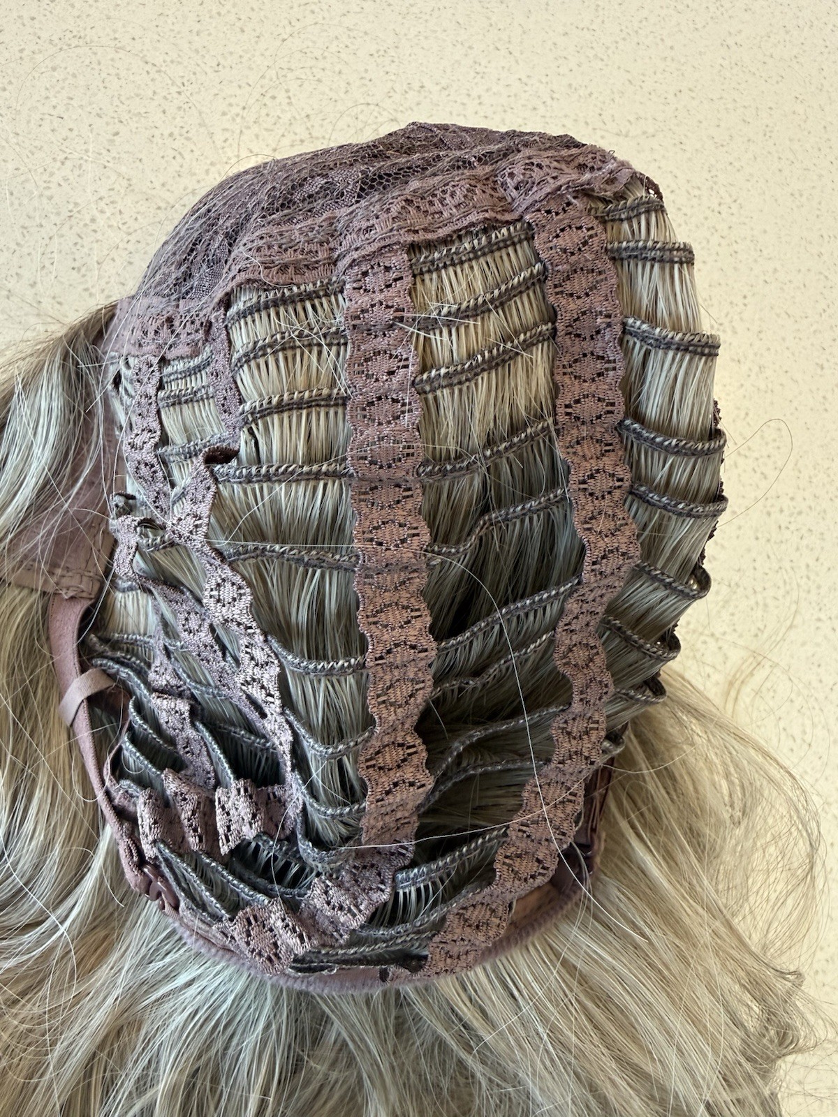 Ombre Brown Blonde Lace Front Synthetic Wig 13×4 Pre-Styled Natural Look 16 in