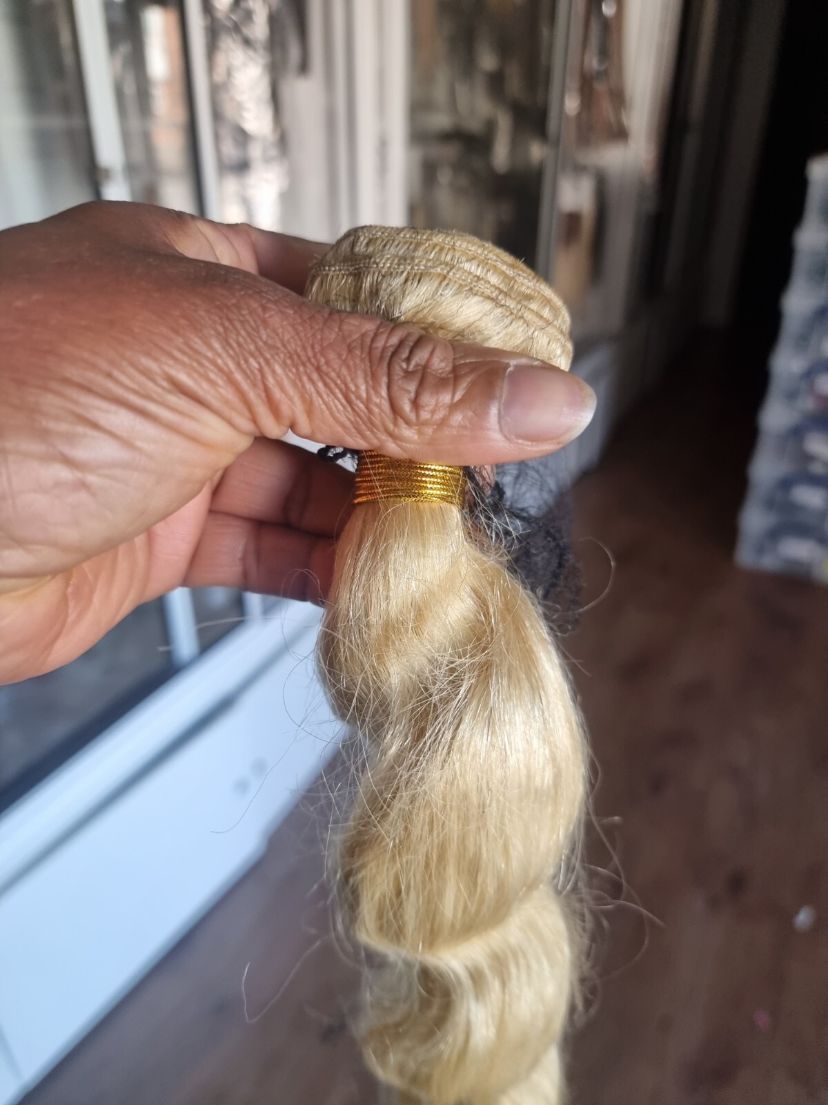 10A 32inch 100g BRAZILIAN HUMAN HAIR PURE BLONDE 613# LOOSE WAVE OFFER SALE ONLY