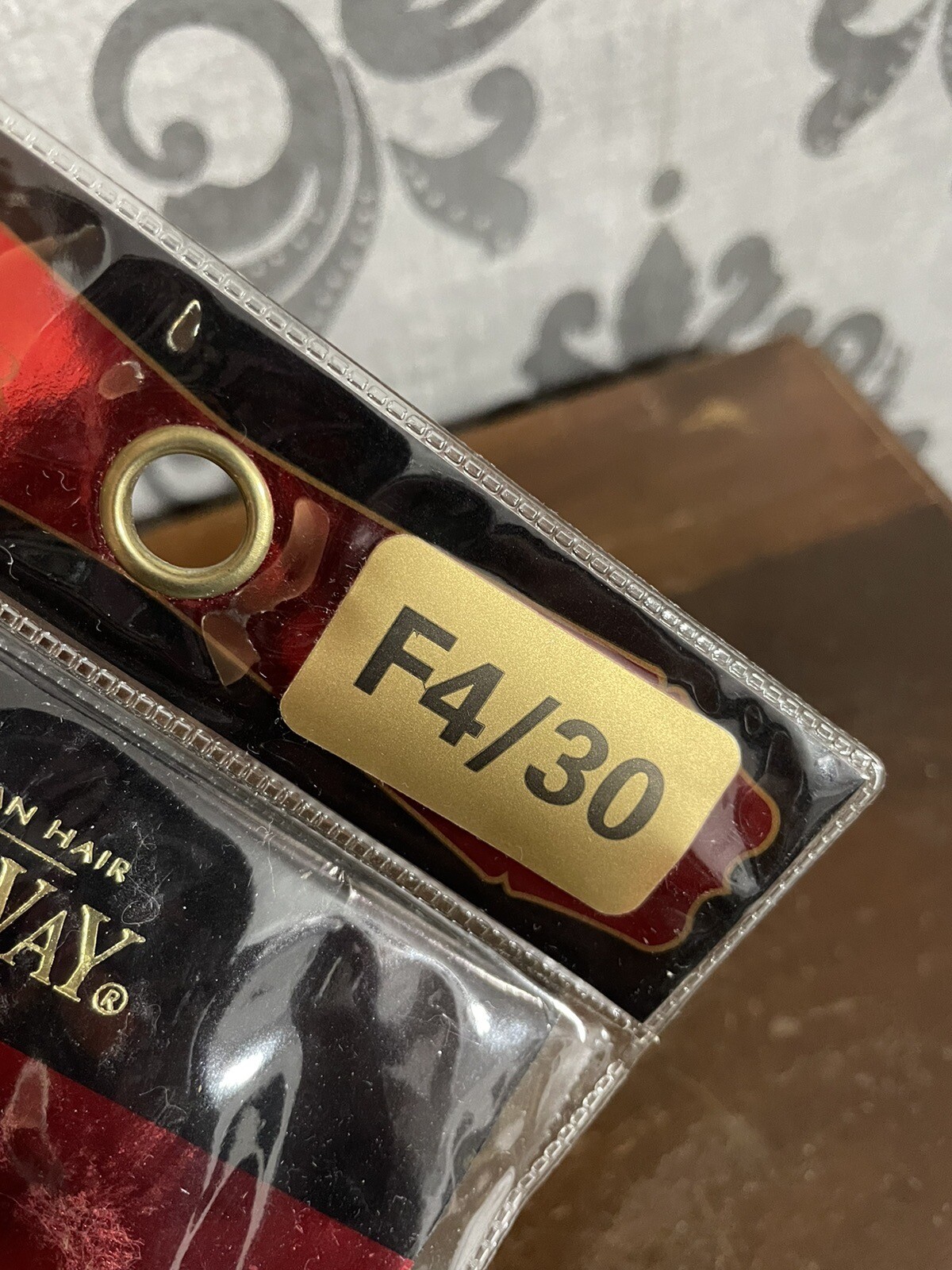 PLEASE READ Milky Way Saga Gold Remy Yaky Human Hair GOF10 F4/30
