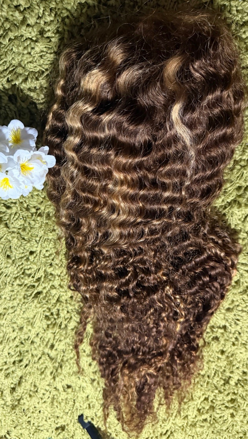 Medium Brown Curly Hair 100% human 28 inches