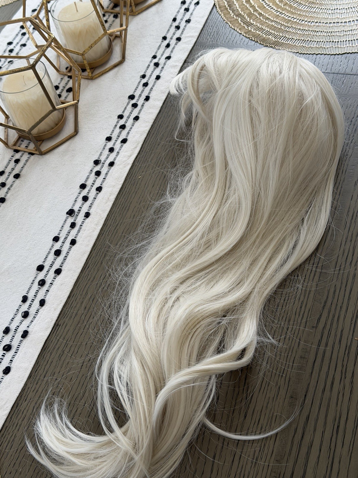 Focus Queen Beauty 26 in Platinum Blond Synthetic Wig Classic Cap Middle-Part