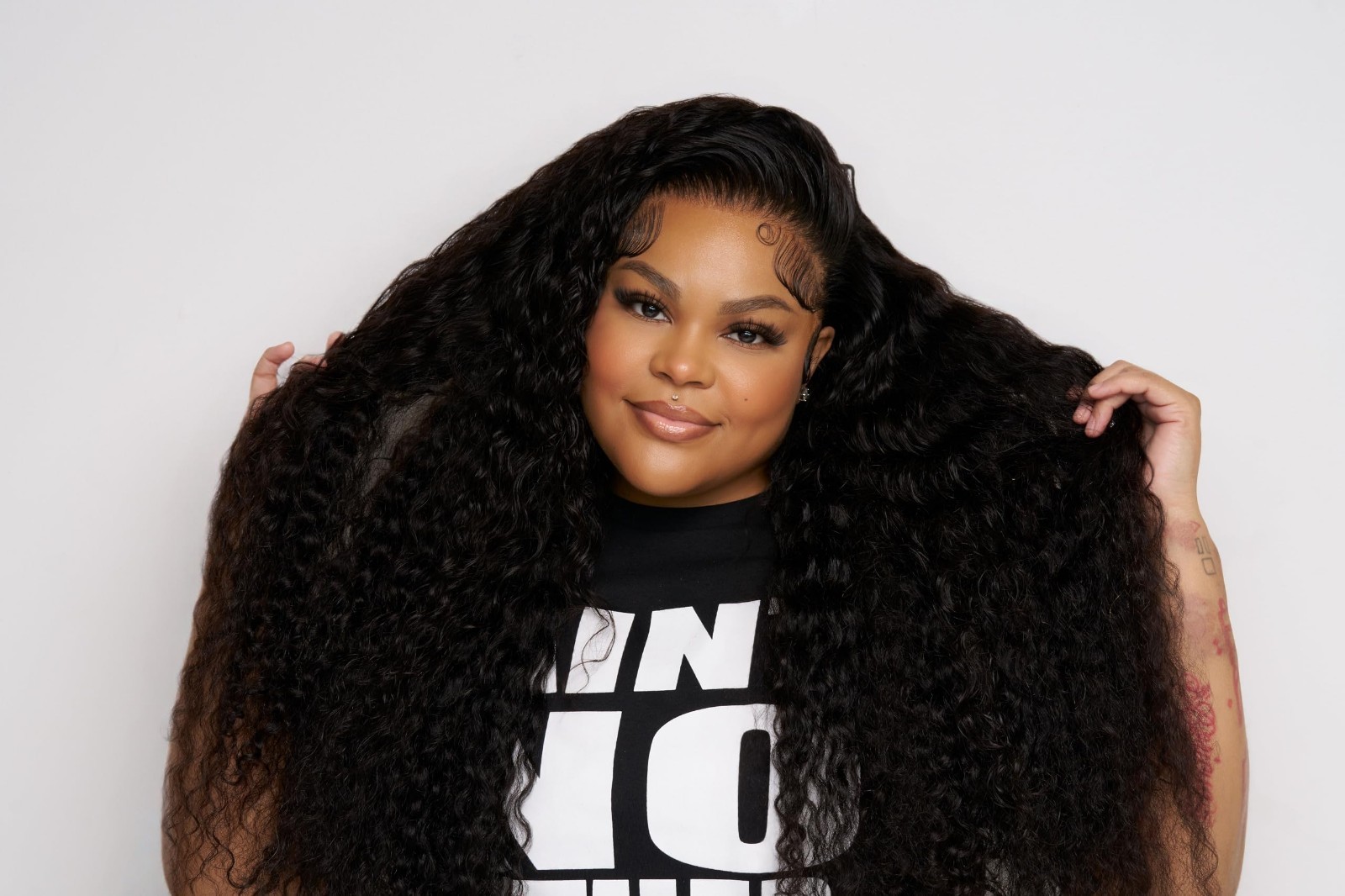 Waterproof Lace Wig Glue – Strong Hold, Quick Drying, Sweat Resistant, 150g