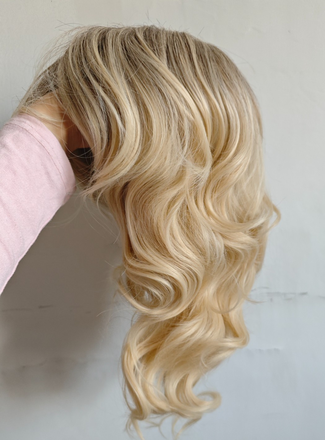 Ombre 613 Blonde Short Curly Wavy Shoulder Length Wig with Bangs Heat Resistant