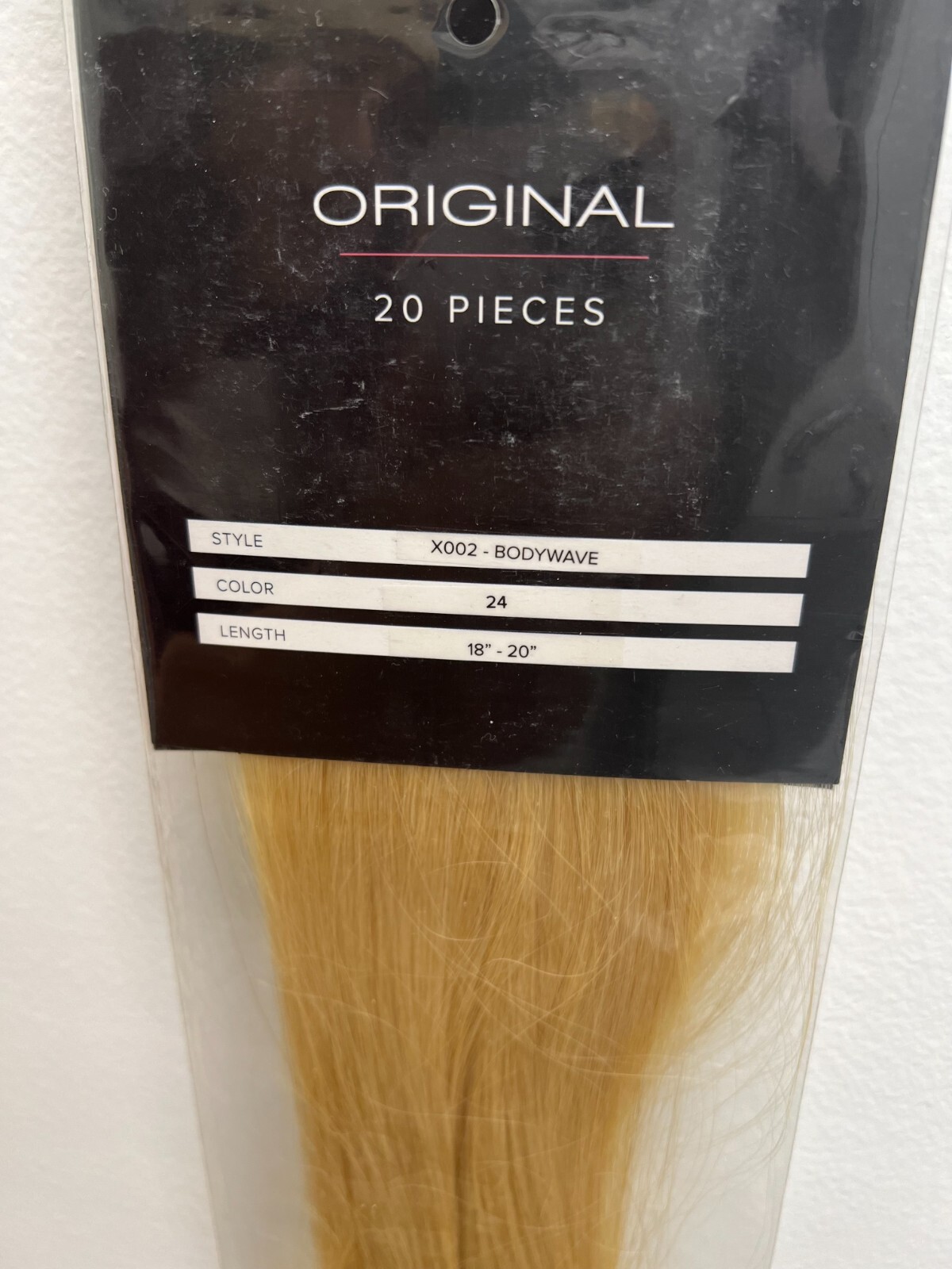 HOTHEADS Hair Extensions / Tape-ins / #24 / 18-20″ / Brand New / Body Waved