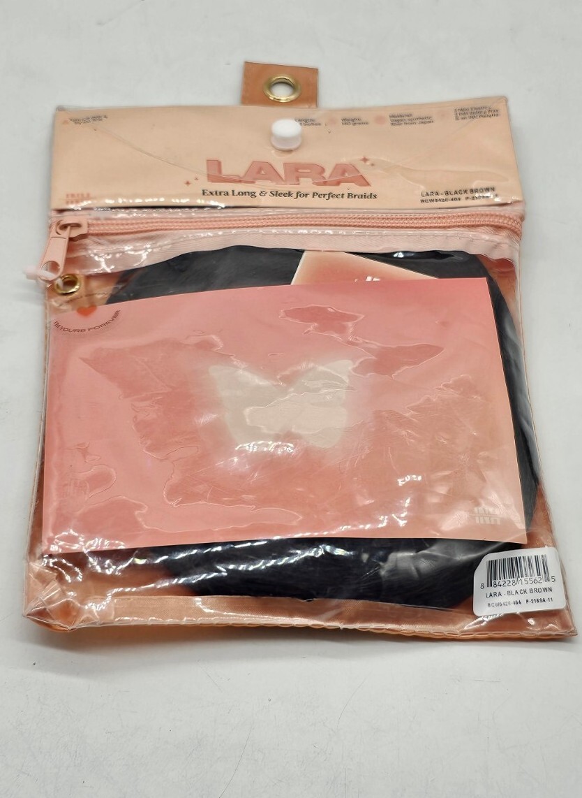 Insert Name Here Lara 34 In 140 G Ponytie Extra Long And sleek For Perfect Braid