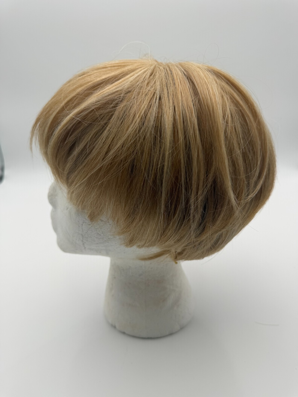 Short Blonde Bob Wig With Bangs