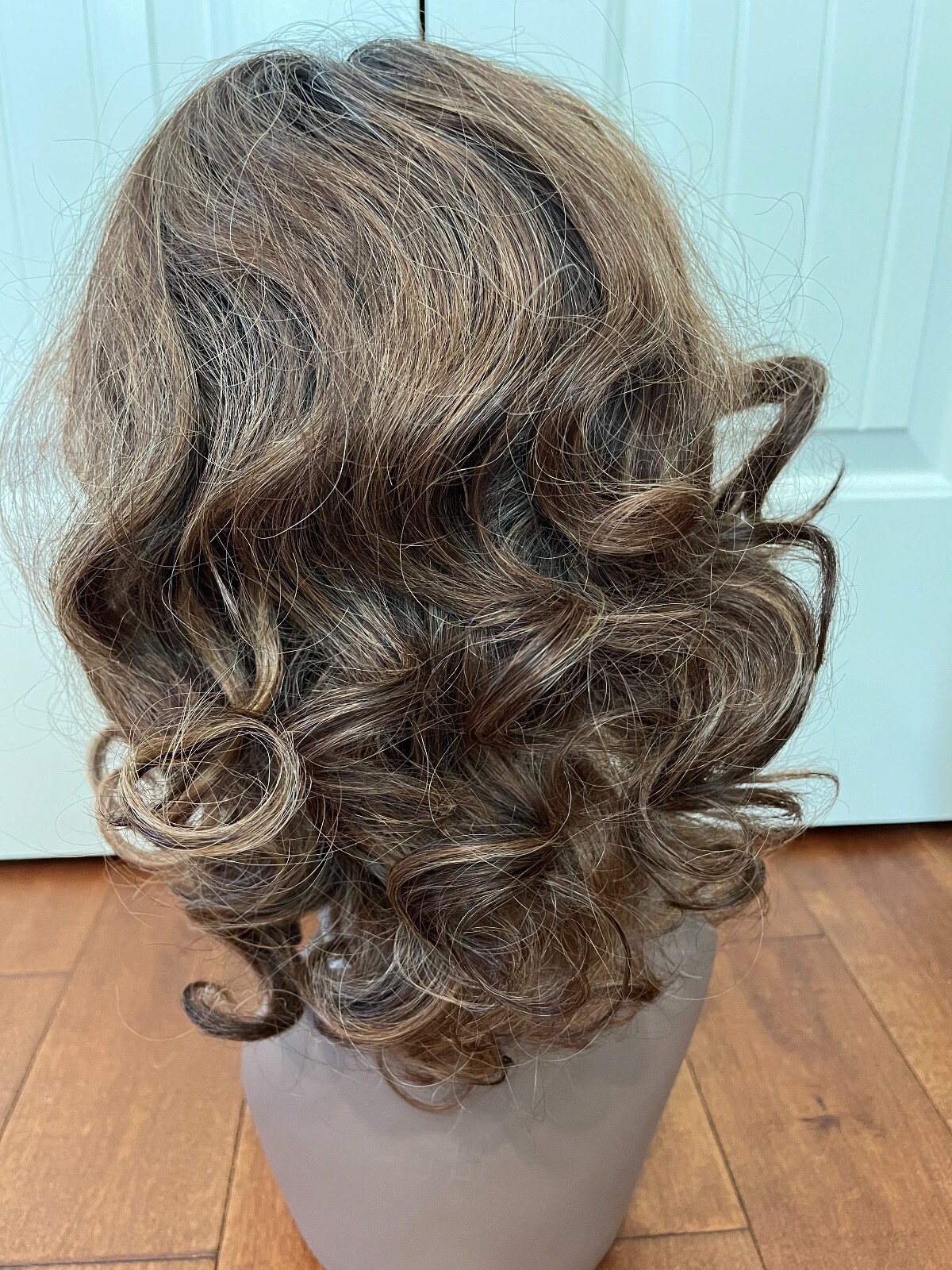 Iman Hollywood Curls Wig Highlighted Brown Gorgeous Locks Collection