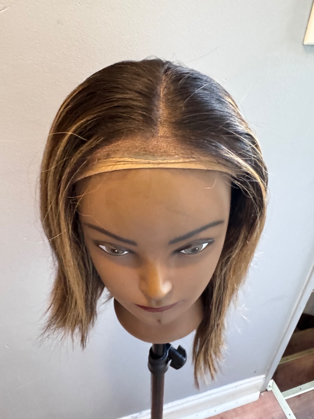 P4/27 Layer Cuts 6×5 Pre-cut Lace Honey Blonde Glueless Bob Wig 180% Density