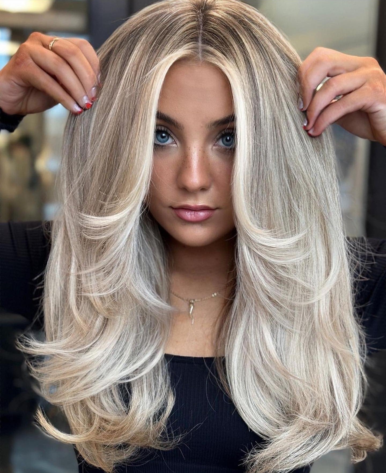 Ash Blonde Hlighlights Wigs 100% Real Human Hair for Women 13×4 Lace Front Wigs