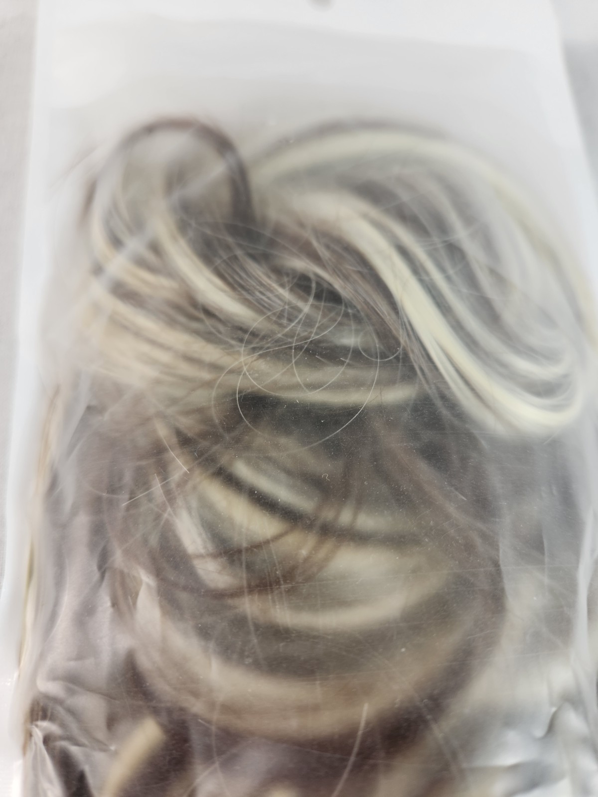 Hiara Hair Extension Womens Dark / Bleach Blonde Mix 14 Inches Unbranded NEW