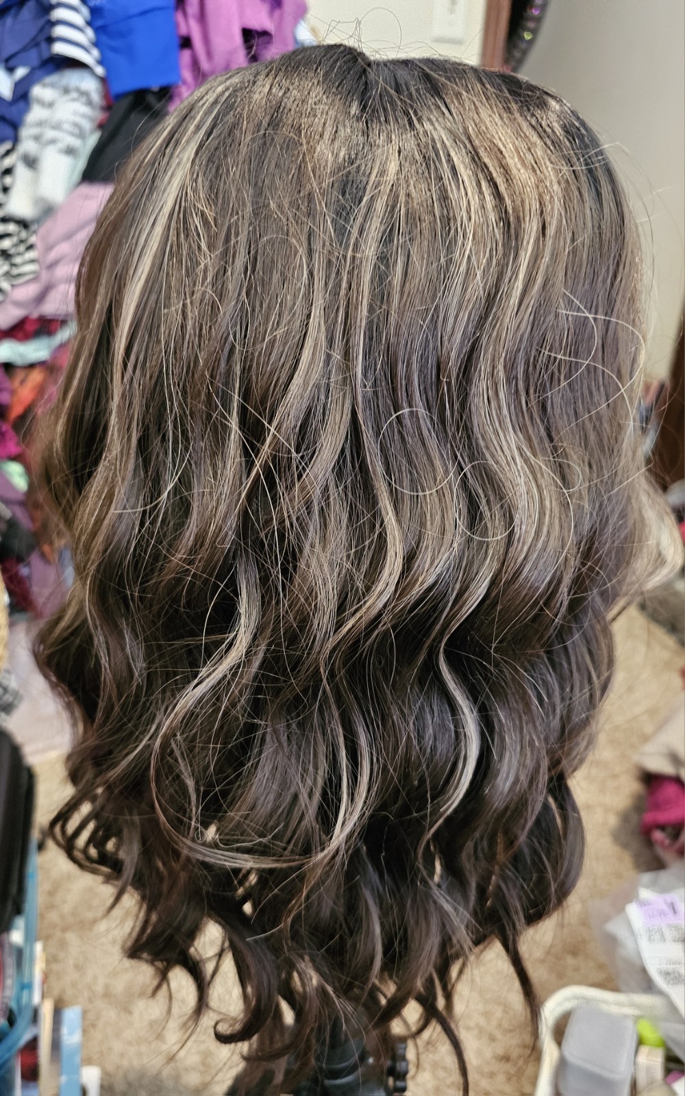 Womens Beautiful Brunette With Money Pieces Water Wave Wig