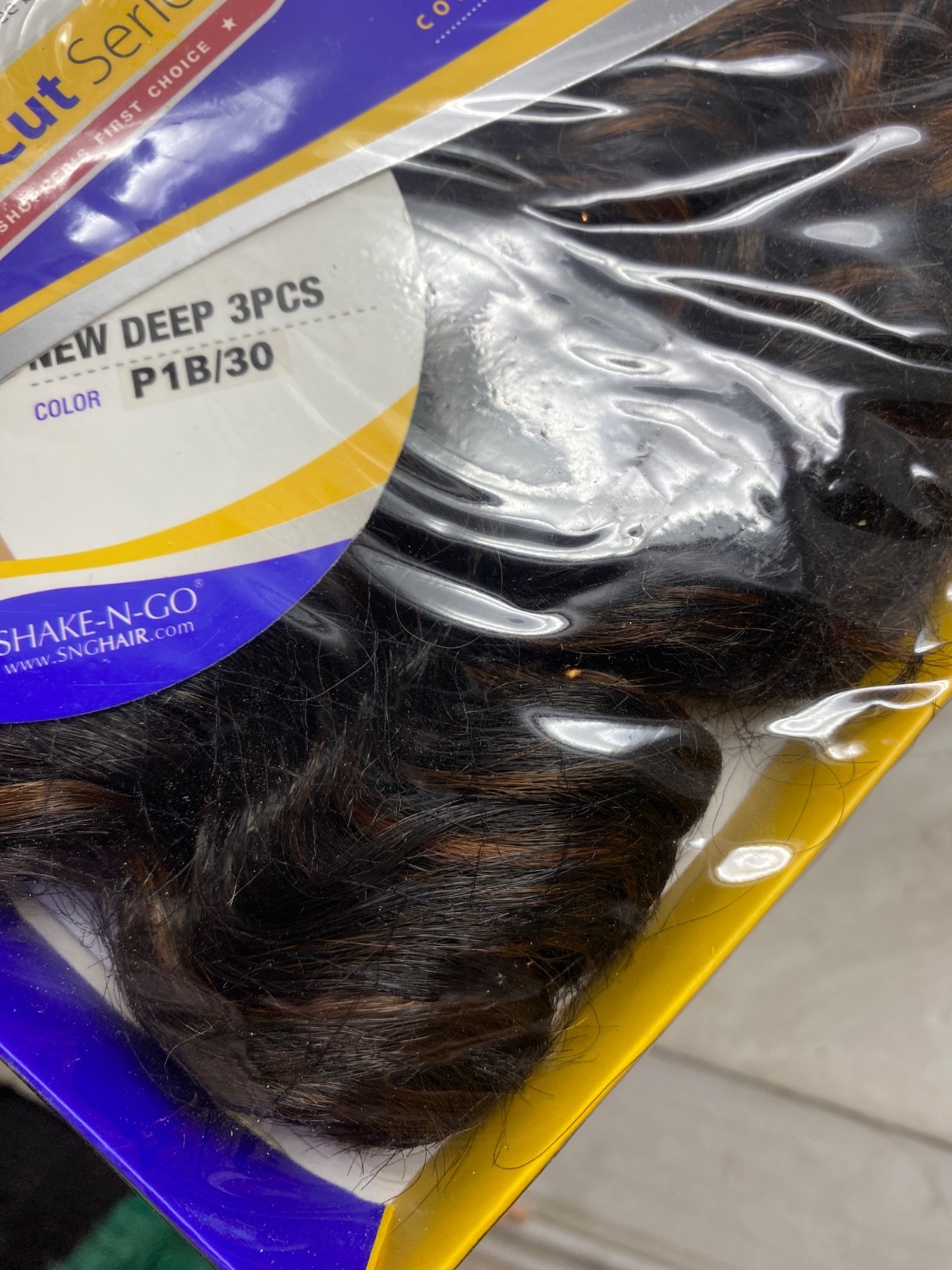 Que Milky Way Shake-N-Go Human Hair 3 piece Mastermix New Deep 1B/30