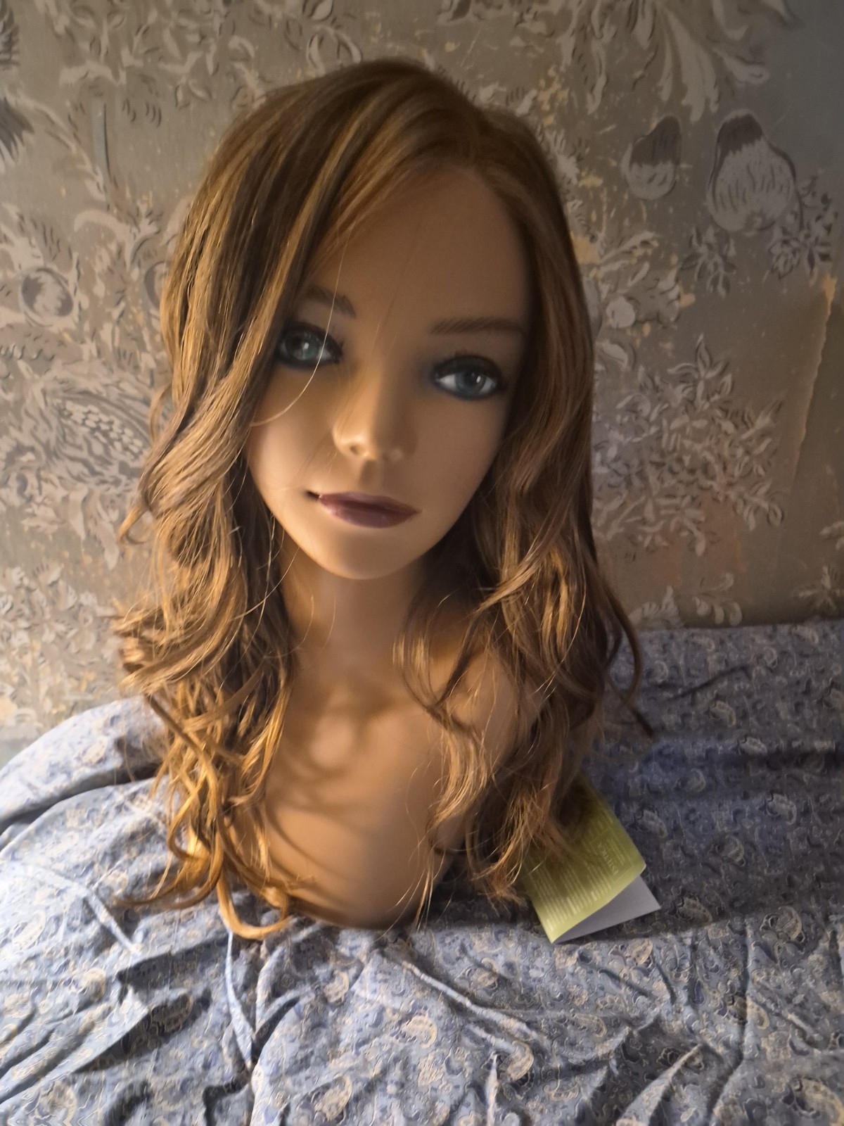 ESTETICA BLAZE Layered Wavy/Curly Wig Classic Cap Wefted/Basic Interior NEW