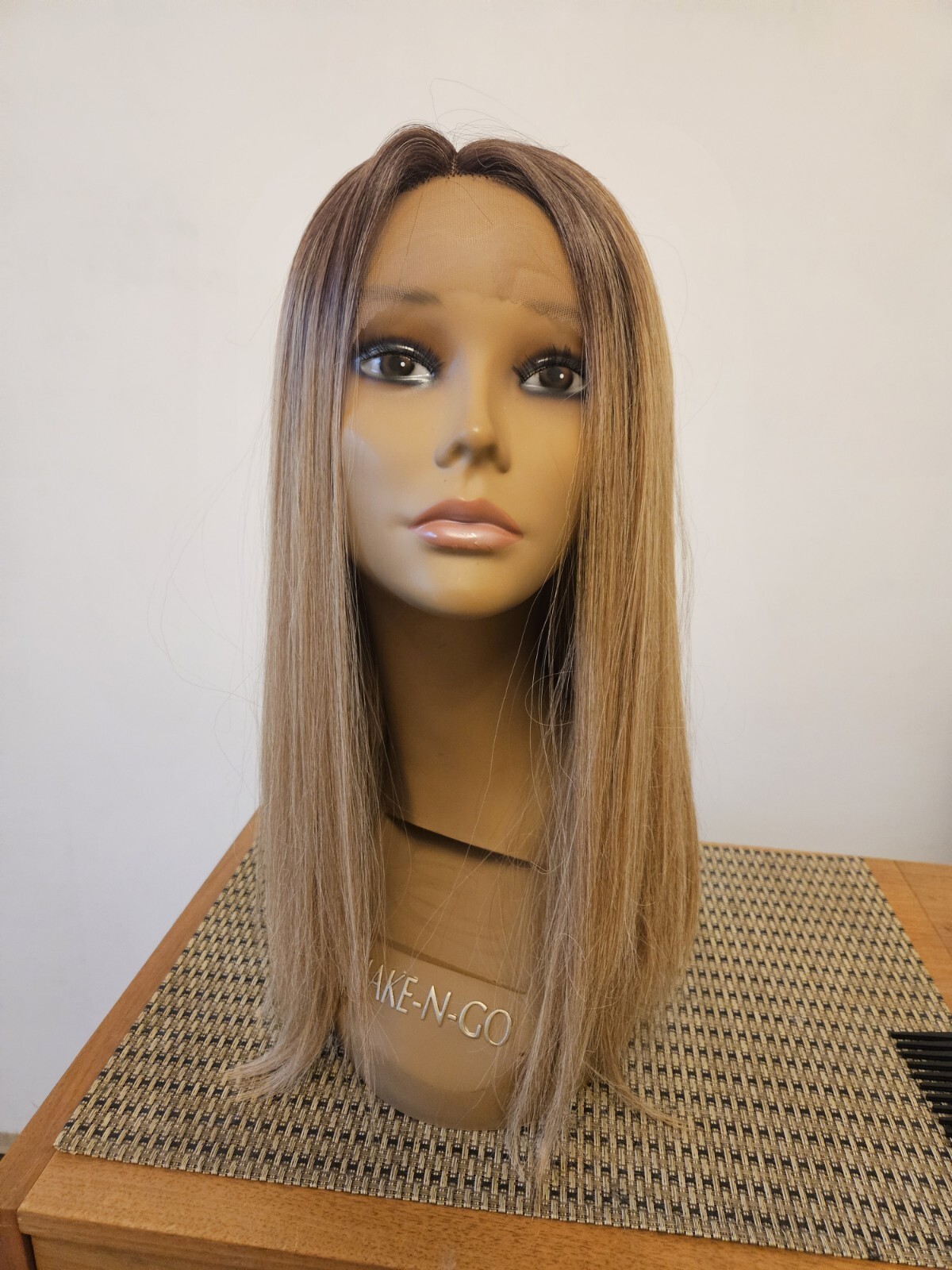 NEW Amazing Full Lace Front OMBRE Medium BLONDE WIG Straight Hair