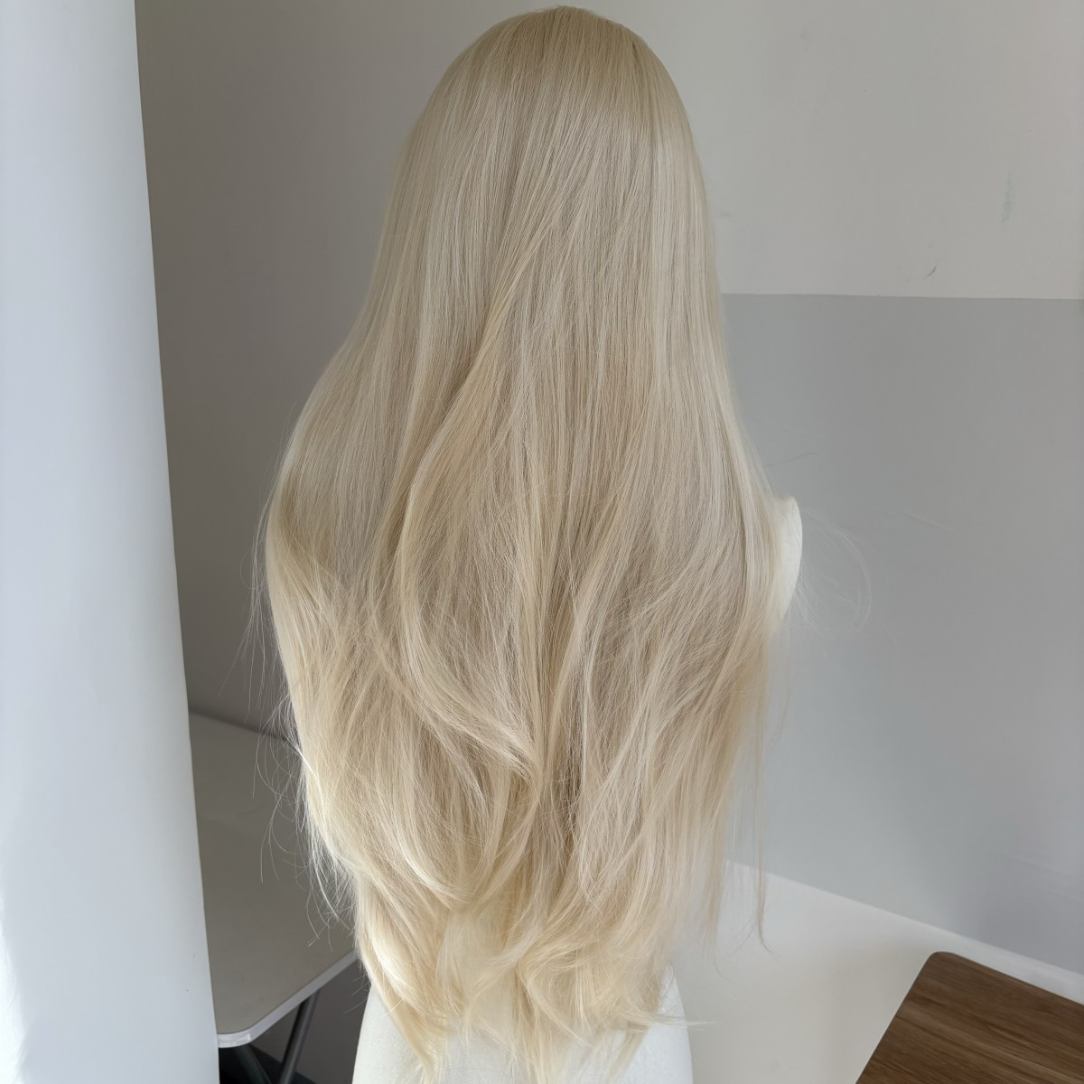 Synthetic Hair Lace Front Wigs Long Straight Women Natural Bleach blonde