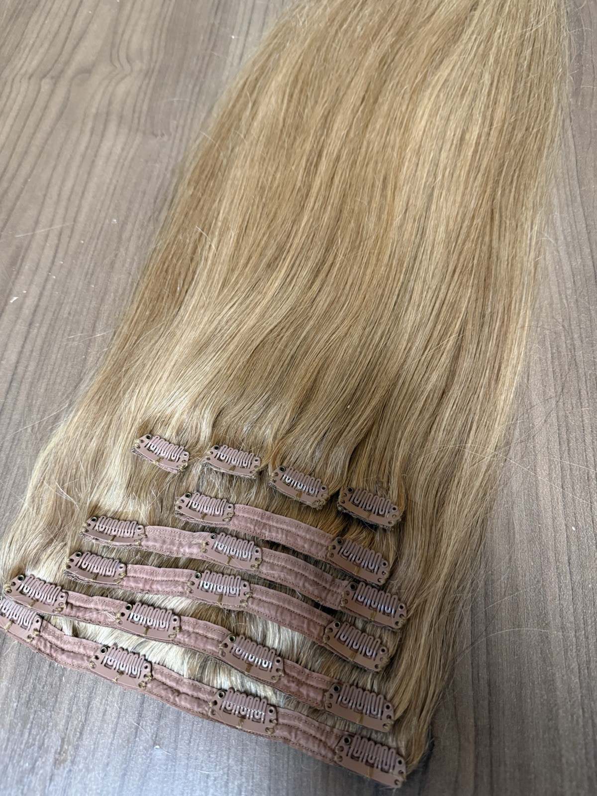 100% Human Hair Extensions- Clip in 10 pieces 140g 20 inch color #18