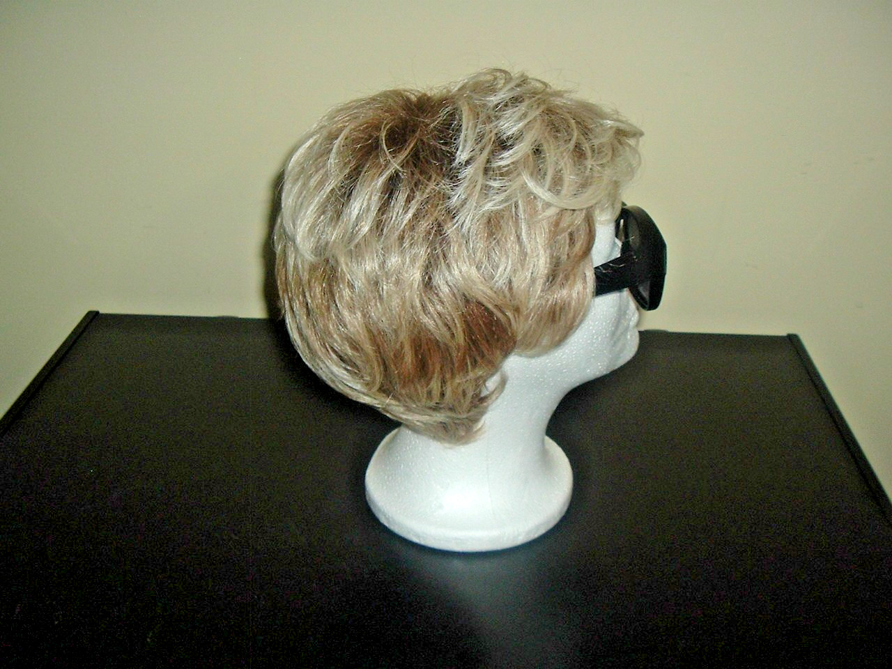 Toni Brattin Fabulous Light Blonde Wig High-Quality Synthetic Hair Easy Care