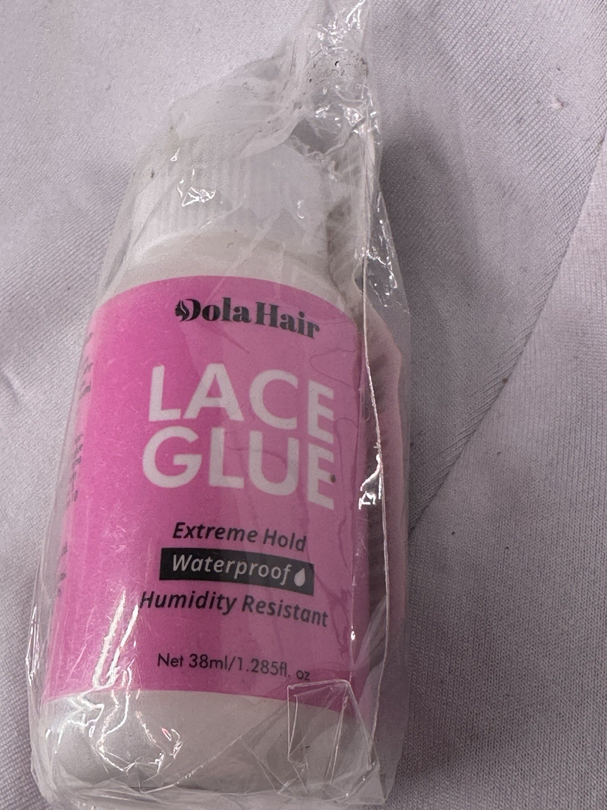 DolaHair Extreme Hold LACE GLUE for Wigs 1.2 oz – Dola Hair Waterproof Invisible