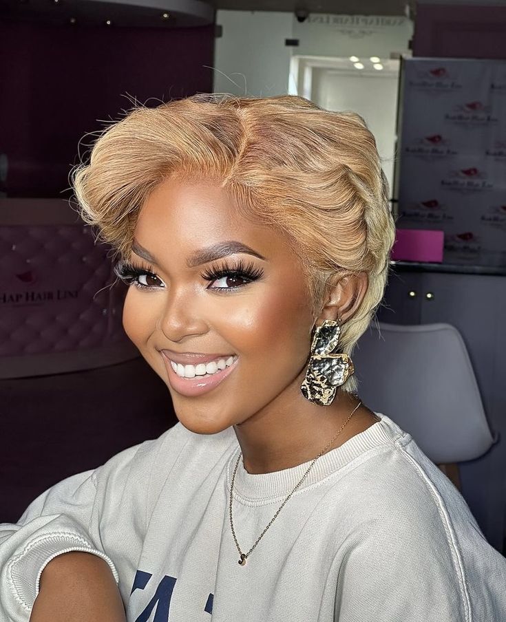 Short Blonde Pixie Cut Bob Lace Front Human Hair Wigs Brazilian Hair 13×4