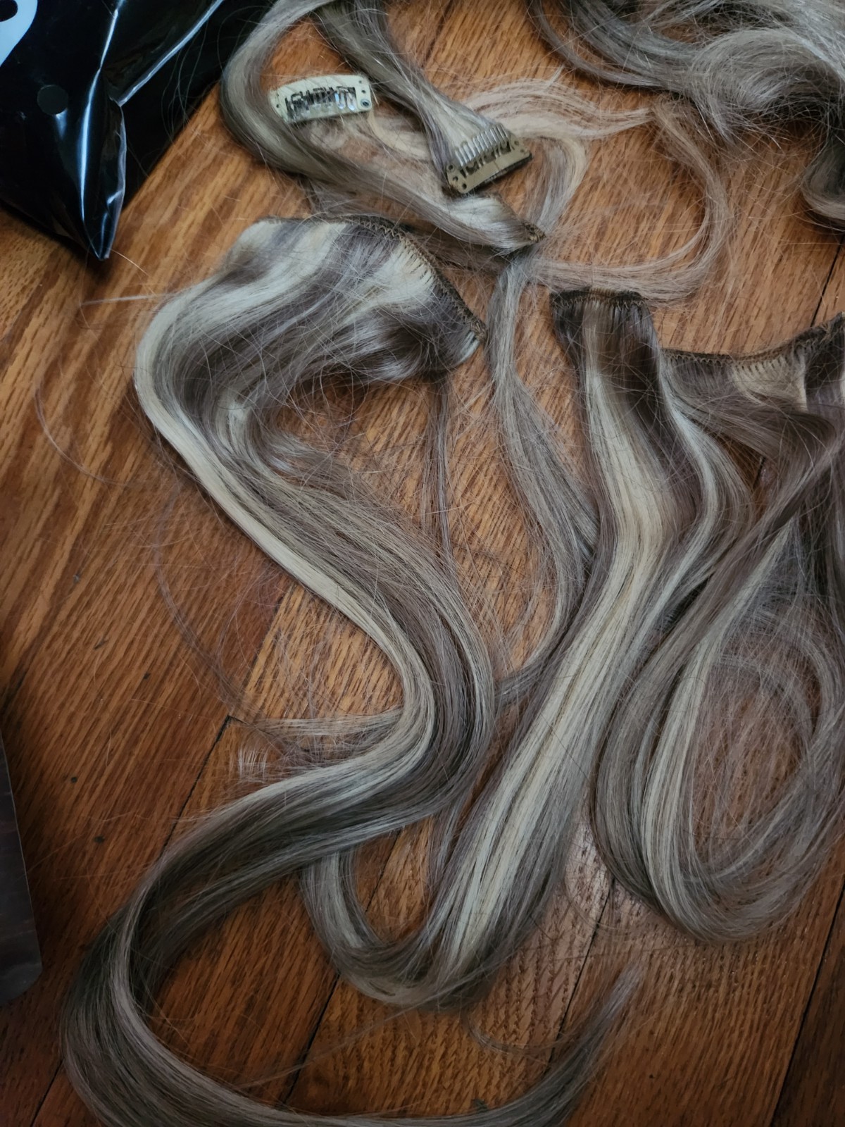 CLIP-IN HAIR Golden Blonde Highlights Human Hair Extensions #18-613 – 15”(70G)