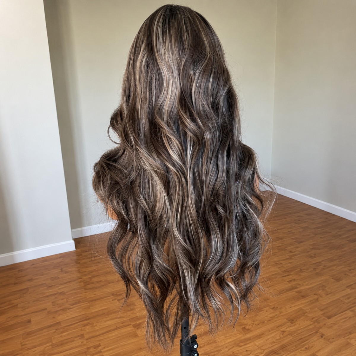 Synthetic Hair Mixed Brown blonde Cosplay Wig With Bangs Long Wavy
