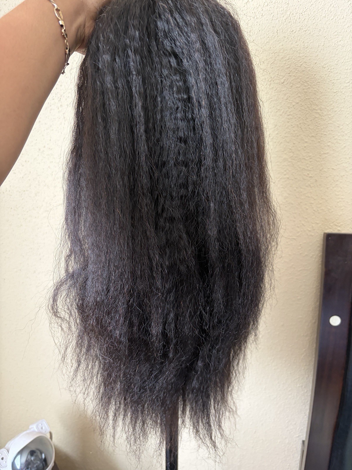 I See Yaky Half Wig 26 Inches.. 250 Density.. Brand New.