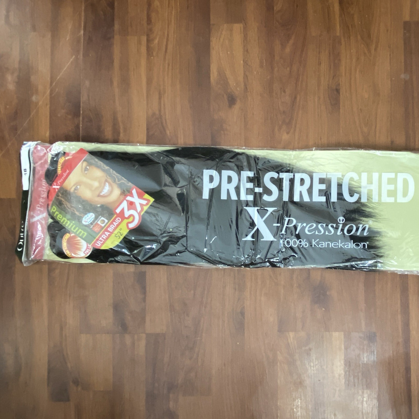 Outre X-Pression 3X Pre-Stretched Pre-Layered Synthetic Braid 52in 1B