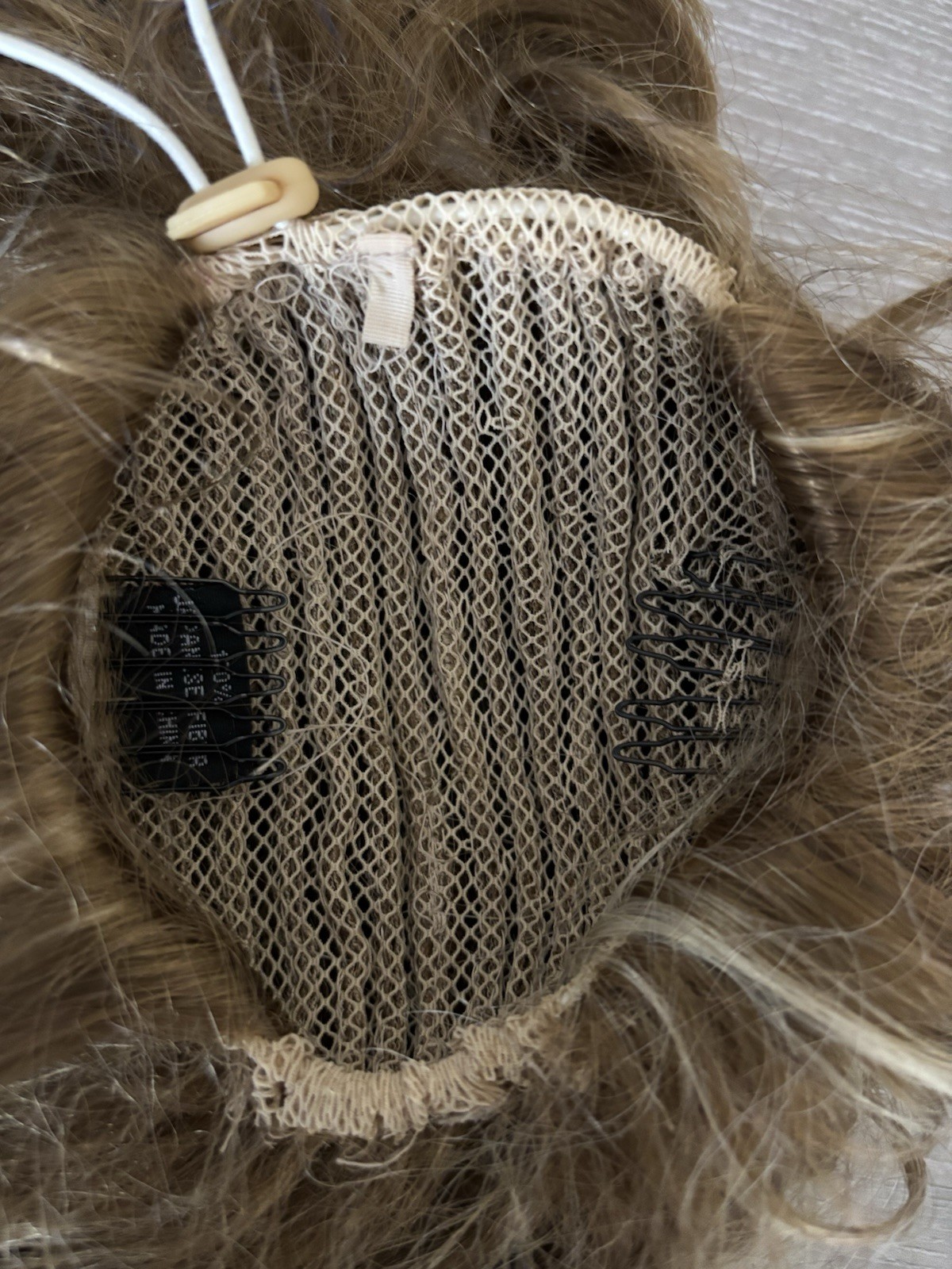 Pre Owned Women’s 100% Japanese Fiber Collection Dirty Blond Short Hair Piece