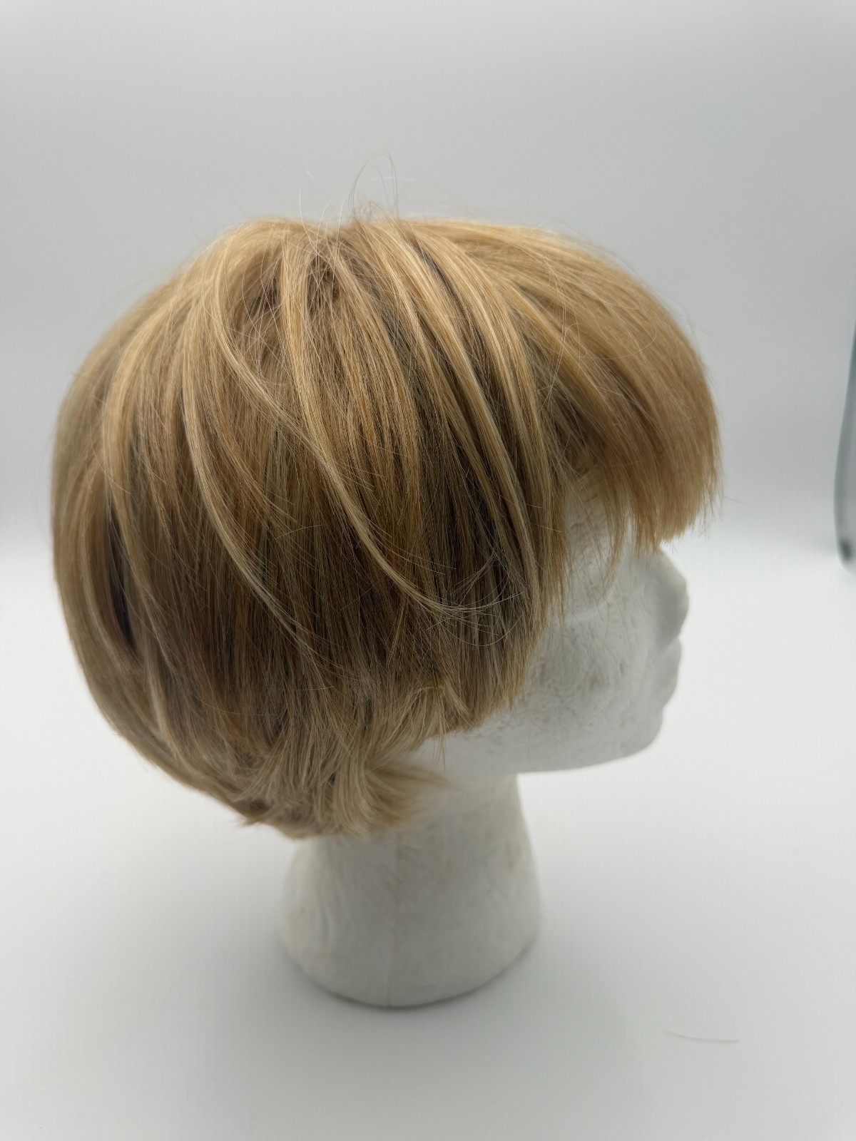 Short Blonde Bob Wig With Bangs