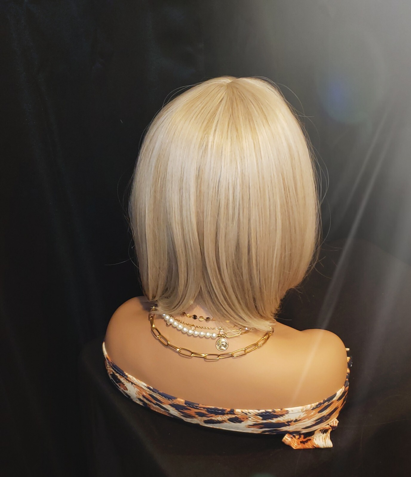 Platinum Blonde Wig Human Hair Blens Short Straight Bob Bangs Layers Natural