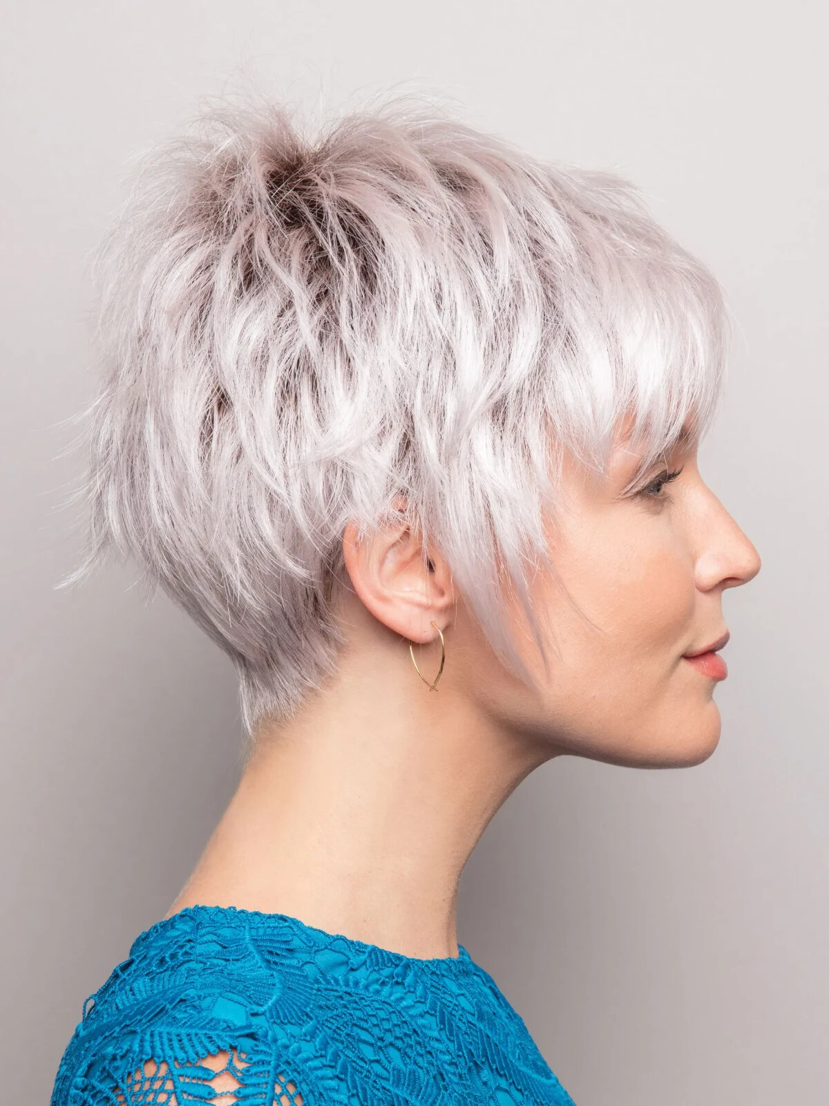 “BILLIE” by NORIKO *MARBLE BROWN-R* SHAG W/SHORT LAYERS&TAPERED BACK*BEST$$LOW$
