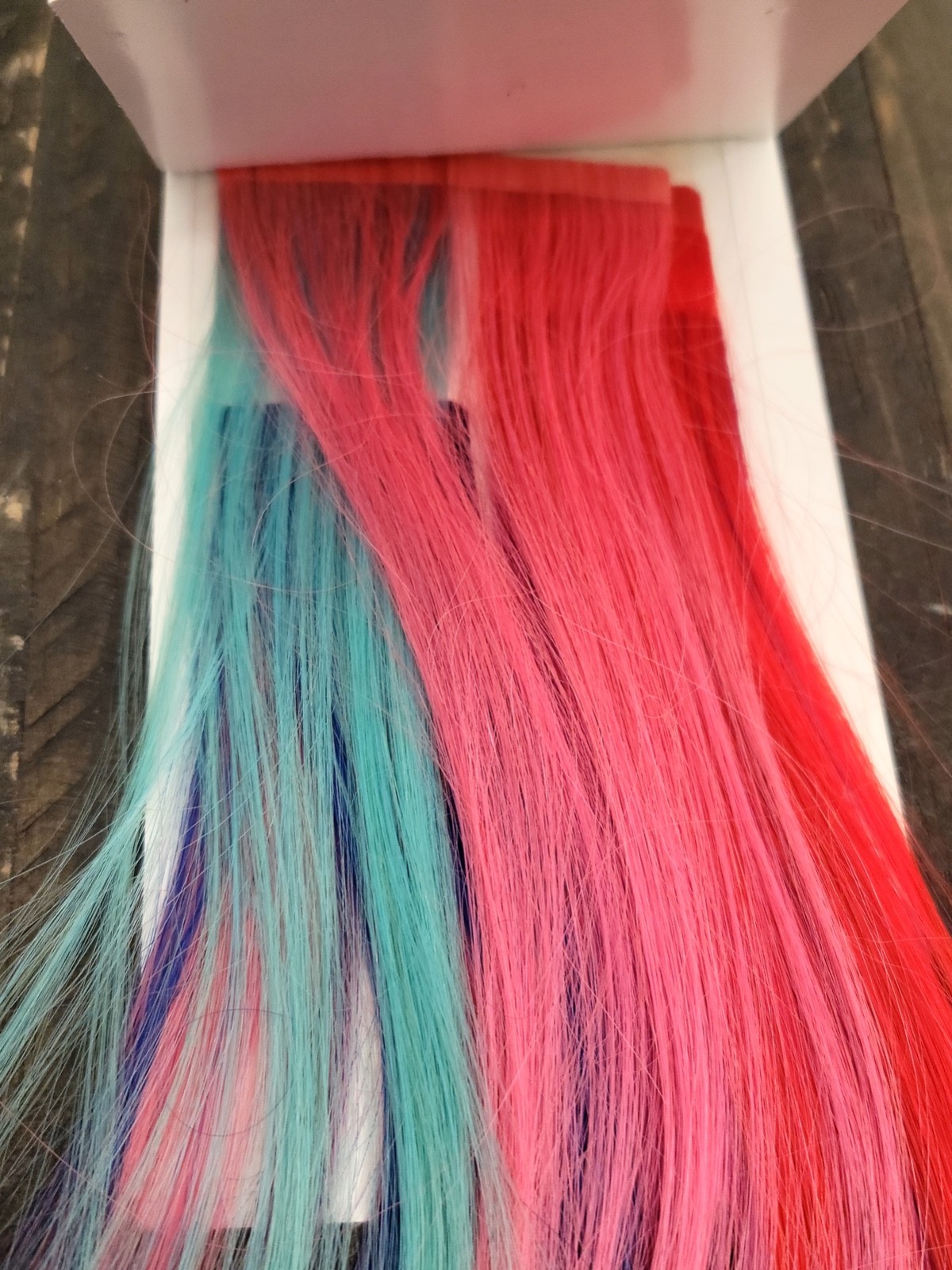 Hotheads X133 Fantasy Hair Extensions 14 Pcs Tape 14″-16″ Color Rainbow