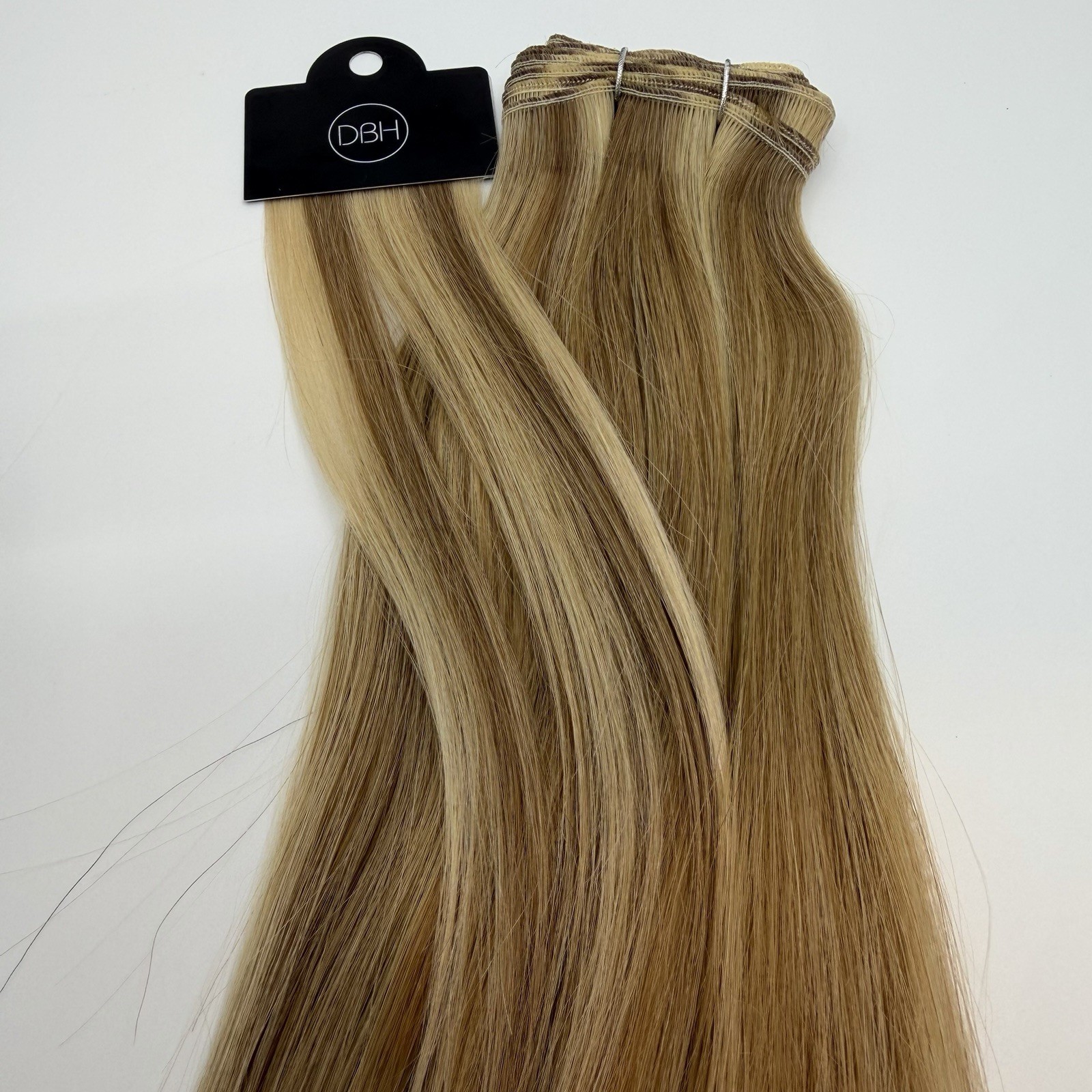 Donna Bella Hybrid Weft Extension Full Pack 18” #7N/9N Blonde Blend Remy NEW