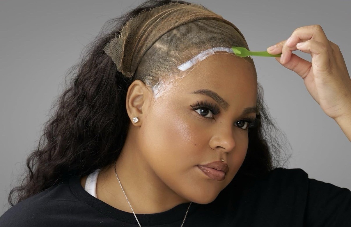 Ericka J. Hold Me Down Adhesive – Waterproof Lace Wig Glue Quick Drying 20g
