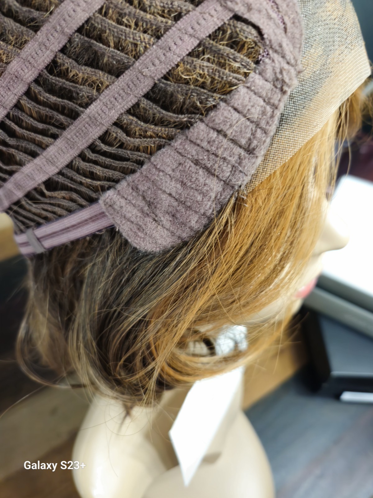 HairUWear Flirt Alert Wavy Wig Ginger Brown Medium Cap MPN 37124