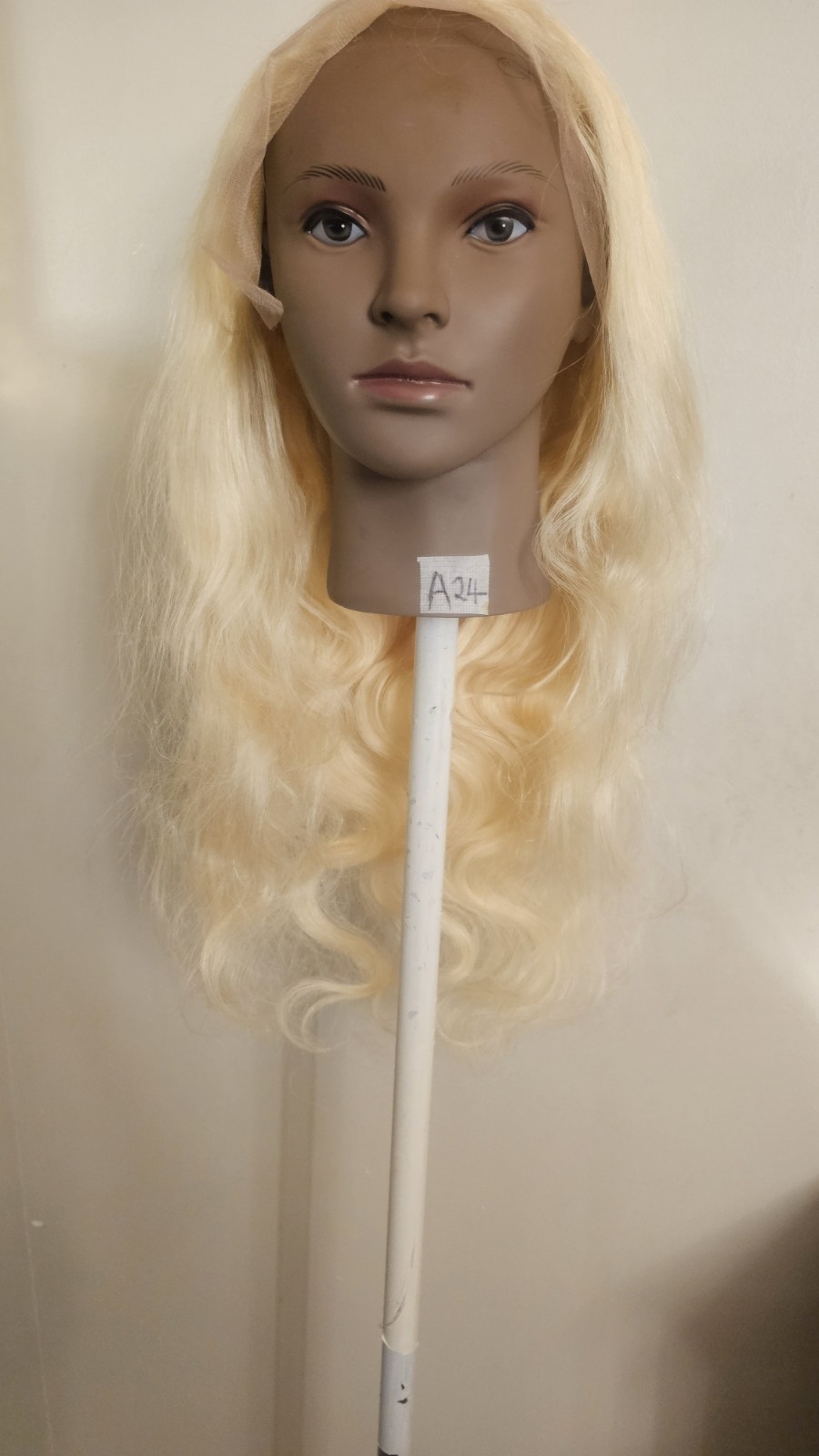 New High Quality regular Top 28″ straight 100% Virgin Human Hair Lace front Wig