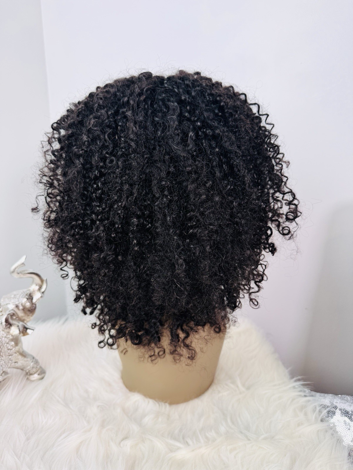18in stretched – 4×4 Transparent Lace Closure Wig/Finger Coiled Curly