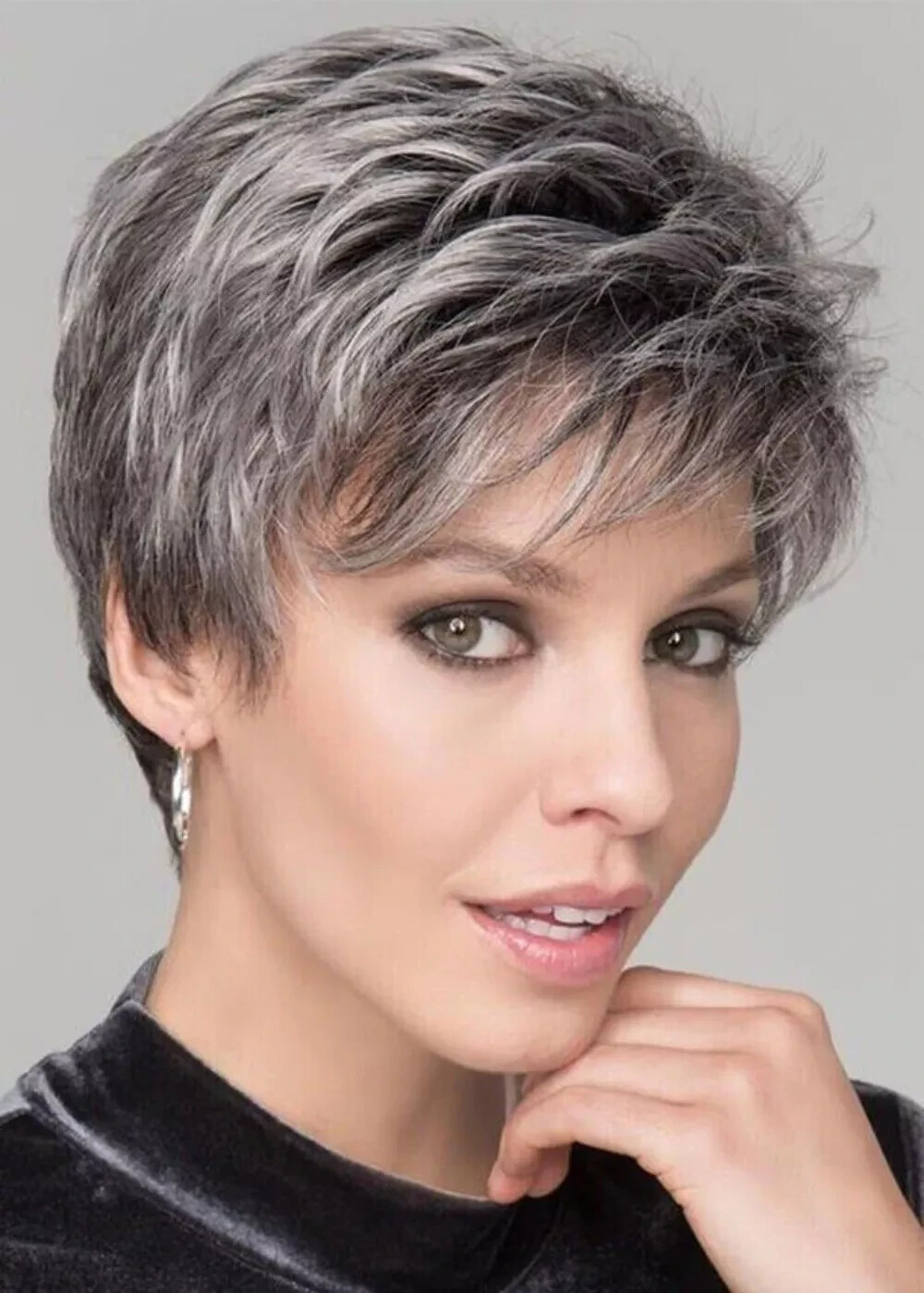 Women fashion 6 Inch Gray Salt and Pepper Short Choppy Layered Capless Wigs US