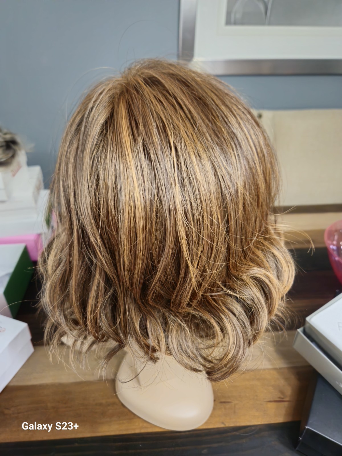HairUWear Flirt Alert Wavy Wig Ginger Brown Medium Cap MPN 37124