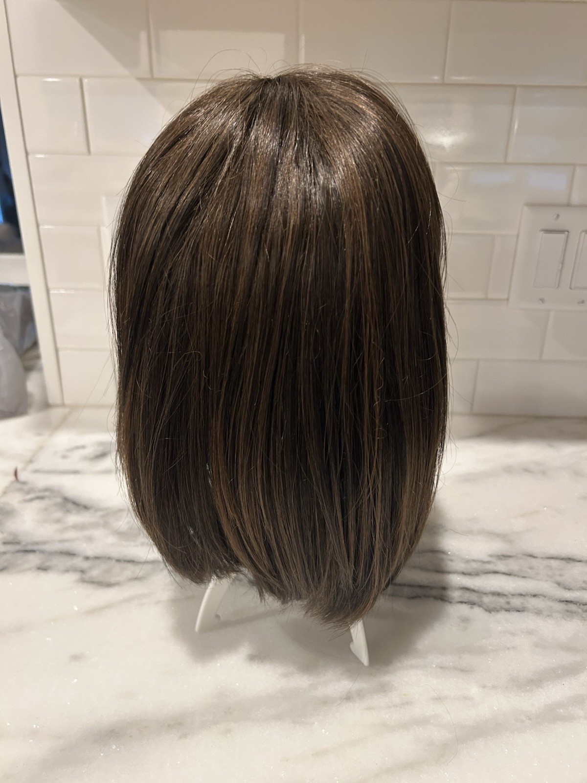 Gabor Lace Front Wig Medium Brown w/ Caramel Highlights Layered Bob Lob Avg Cap