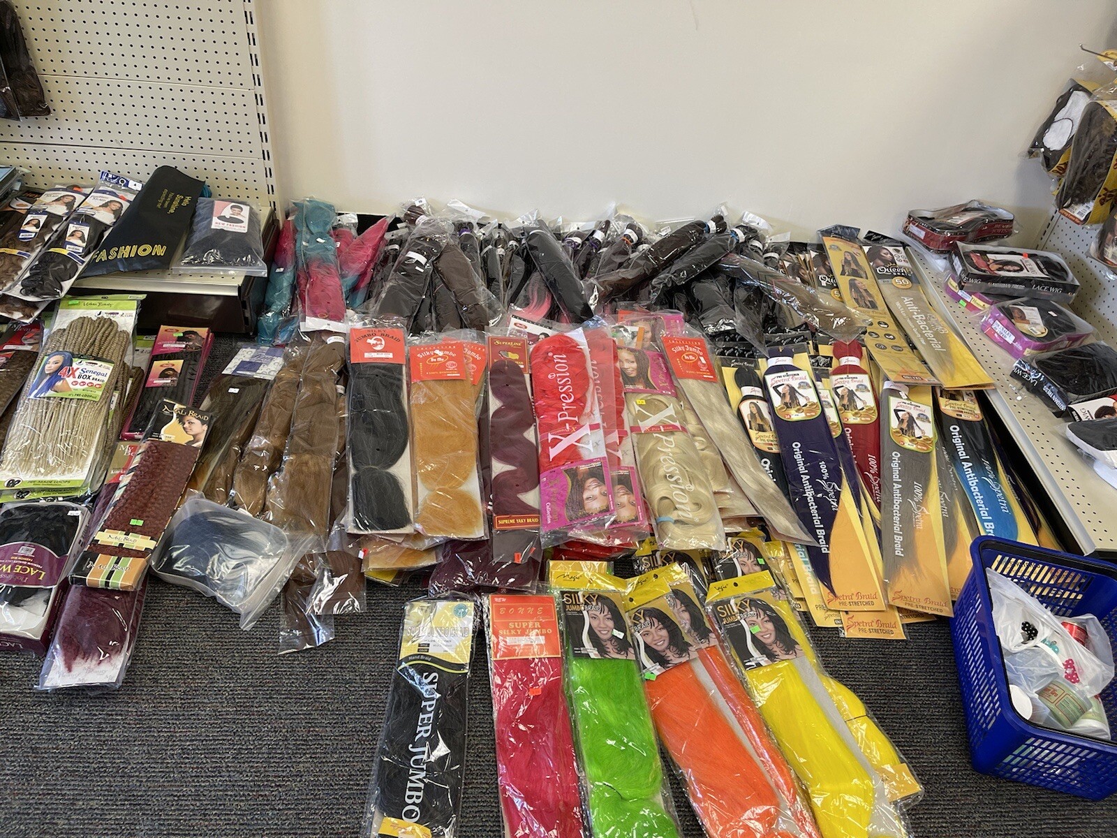 Pre- Stretched braiding And Regular Braiding Hair Mixed Lot- 20 Packs