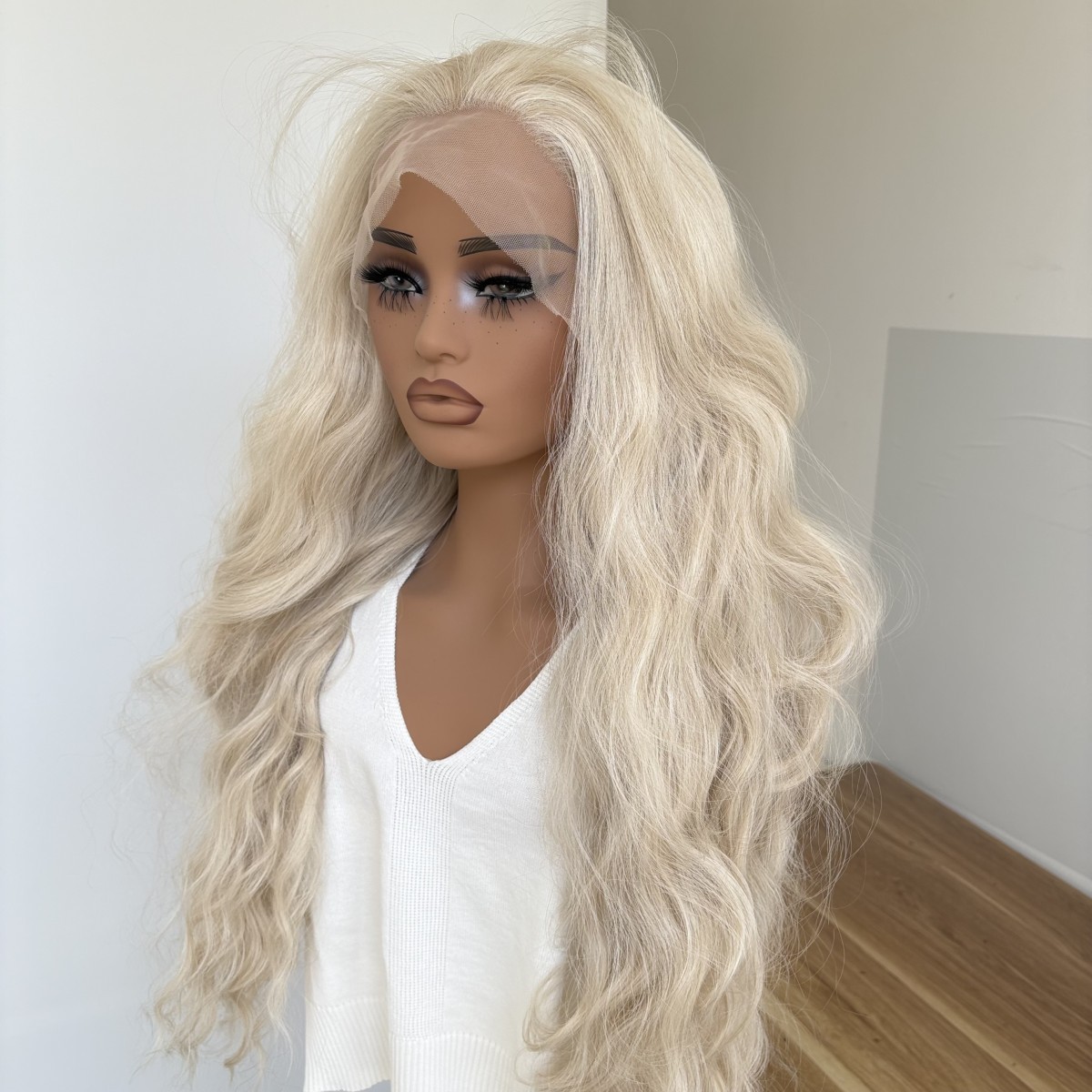 Heat Resistant Hair Highlight Blonde Glue Less Lace Front Wig Long Wavy