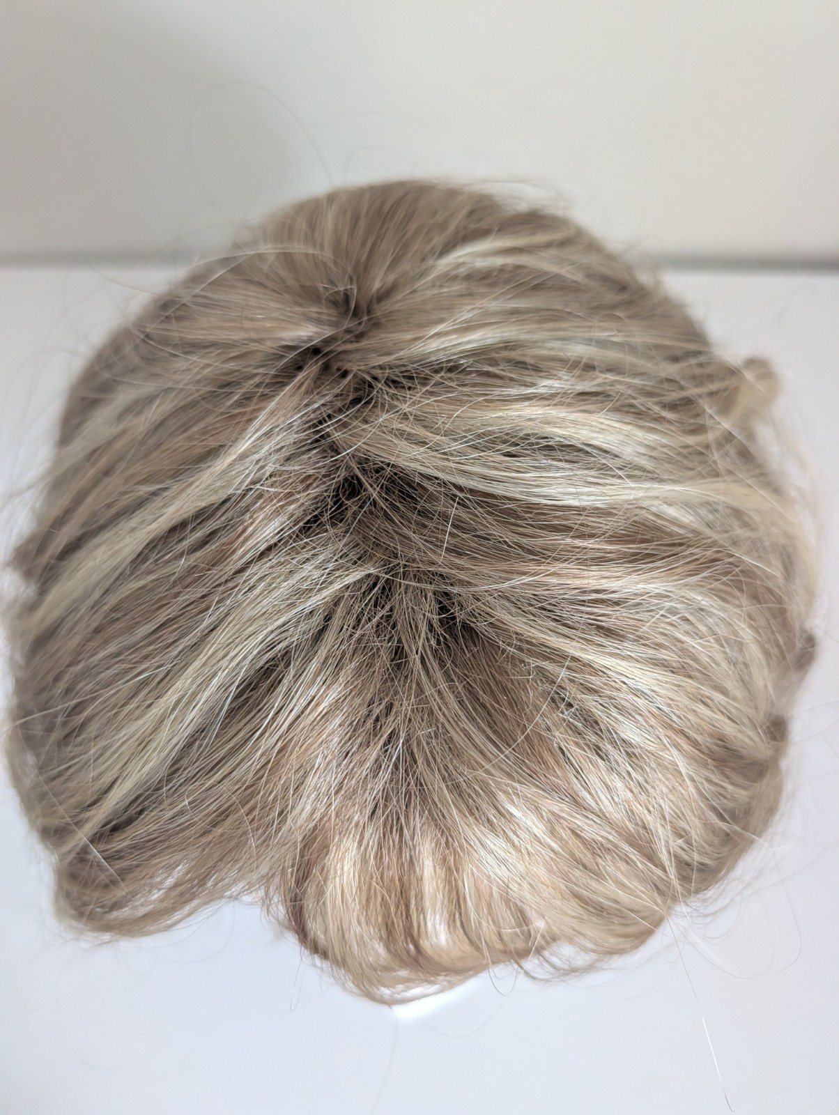 Envy by Alan Eaton Gia Wig DARK BLONDE Textured Bob 100% Kanekalon Fiber w Box